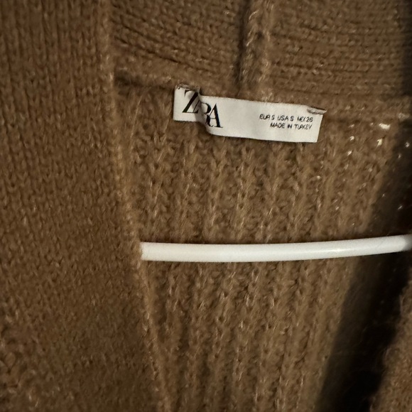 Zara cardigan SOLD - Picture 4 of 5